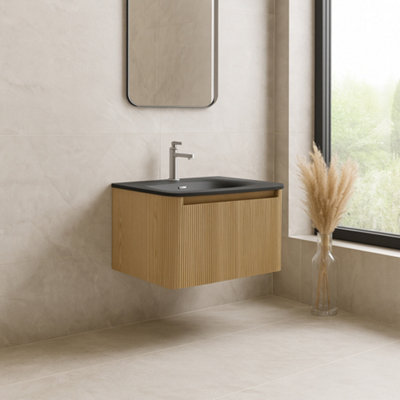 Plum&clay Isla Ribbed Fluted Oak Wood Wall Hung Drawer Vanity Unit & Black Basin Set (W)600mm from B&Q