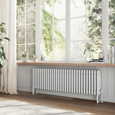 B&Q -  Braxton White Quadruple Horizontal Column Radiator (H)300mm (W)1370