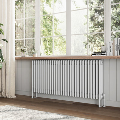 B&Q -  Braxton White Quadruple Horizontal Column Radiator (H)600mm (W)1370
