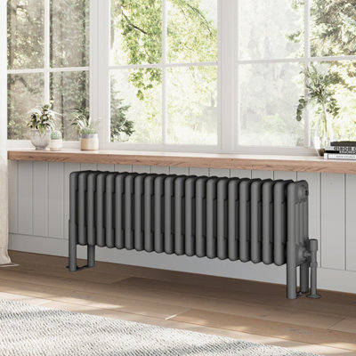 B&Q -  Braxton Grey Quadruple Horizontal Column Radiator (H)400mm (W)1010