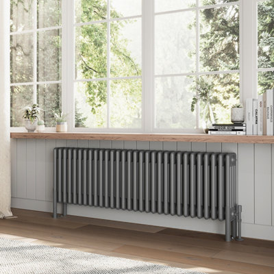 B&Q -  Braxton Grey Quadruple Horizontal Column Radiator (H)400mm (W)1370