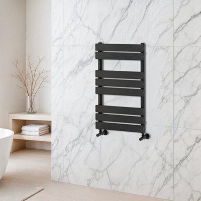 B&Q -  Ruby Black Heated Towel Radiator Rail (H)800mm (W)500mm