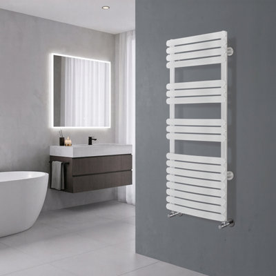 B&Q Everly White Heated Towel Rail - 1200X500mm