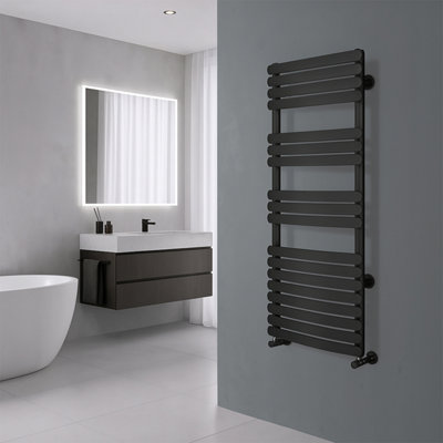 B&Q Everly Anthracite Heated Towel Rail - 1200X500mm