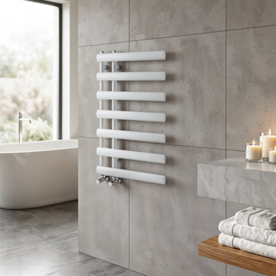 Plum&clay Donovan White Heated Towel Radiator Rail (H)780mm (W)500mm from B&Q
