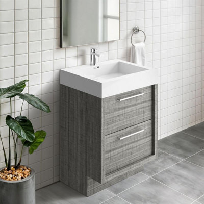 Plum&clay Walter Grey Wood Floor Standing Bathroom Vanity Unit (W)600mm from B&Q