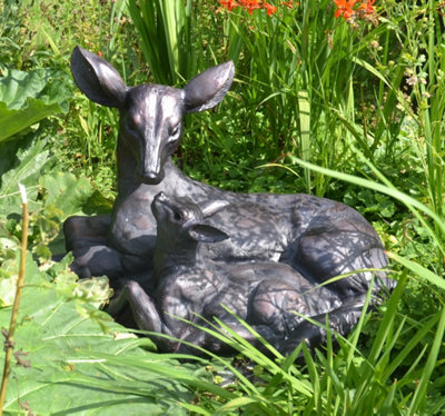 Inspirational Gifting Doe And Baby Fawn Laying Deer Garden Ornament Sculpture Hand Crafted Large