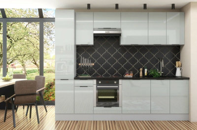B&Q -  Kitchen Cabinets Set 9 Units Slim Larder Soft Close 280Cm Light Grey Gloss Fitted Kitchen Star
