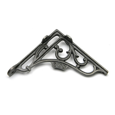 OakcraftsPair Of Antique Cast Iron 'gwr' Railway Shelf Brackets150mm X 150mm from B&Q