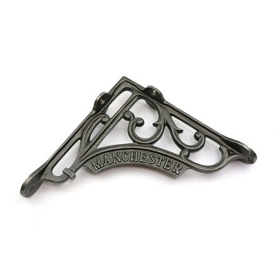 OakcraftsPair Of Antique Cast Iron 'manchester' Shelf Brackets150mm X 150mm from B&Q