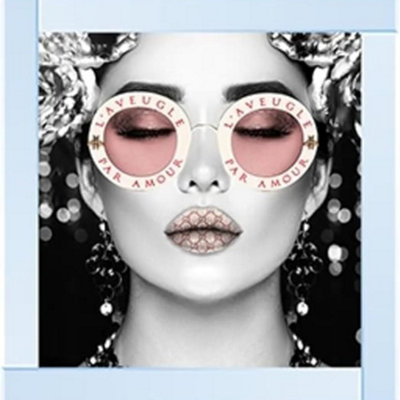 Biznest Picture Liquid 3D Wall Decor Glitter Wall Art Mirrored Frame Home Deco 55X55Cm (Glamour Glasses Fs051) from B&Q