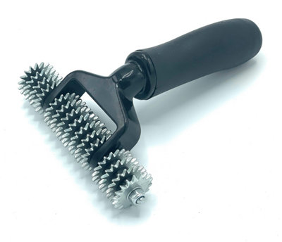 Cca Carpet Pile Grooming Raised Handle Star Roller Designed For JoinsTo Knit The Pile Together Evenly After Seaming from B&Q