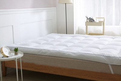 istyle mode 10Cm Gel Mattress Topper For King Bed (152Cm X 200Cm) from B&Q