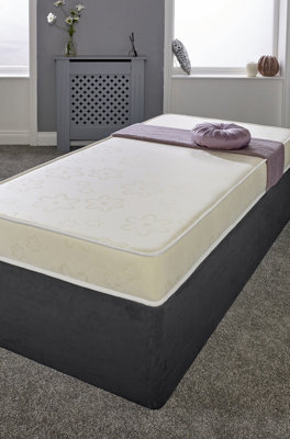 Extreme Comfort Ltd Damask Budget Friendly, 2Ft6 Small Single, Flat-Top Comfort Mattress, Ideal For Kids, Bunk Beds, Cabin Beds Gold