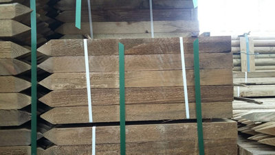 Inspirational Gifting 20 X Square & Pointed Wooden Hc4 Pressure Treated Tree Stakes/posts60Cm Tall X 45mm Wide from B&Q