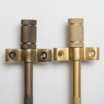 Brass bee Knurled Stair Rods With Piston Finials725mm Satin Brass from B&Q