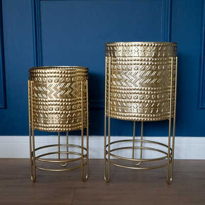 Madison & Mayfair Luxurious Small Gold Embossed Metal Planter With Stand from B&Q