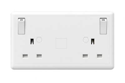 Shpelec 1 Gang To 2 Gang Converter Switched Socket White 13A Fused Bs1363 Ukca from B&Q