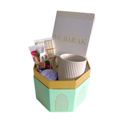 Mubarak Treat Box Premium Hamper from B&Q
