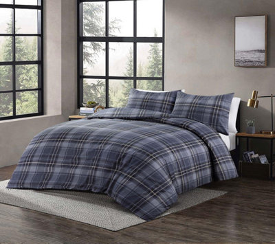 Homespace Direct Ltd Wesley Reversible Checked Duvet Cover Set Indigo Blue Bedding Set from B&Q