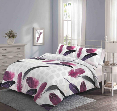 B&Q -  Purple Feathers Duvet Cover Set Animal Themed King Bedding Set