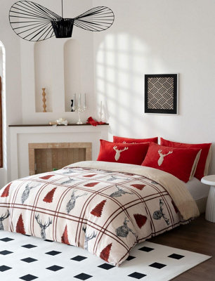 Kampala Hill Stag Teddy Fleece Duvet Cover Set Red