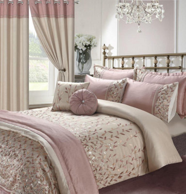 Kampala Hill Marie Pink Duvet Cover Set Super King Bedding Set from B&Q