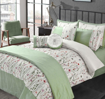 Kampala Hill Arabella Green Duvet Cover Set Super King Bedding Set from B&Q