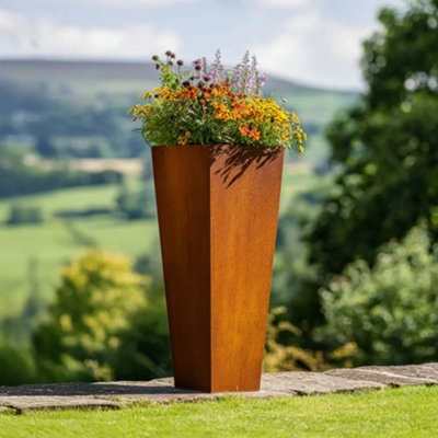 B&Q -  Corten Steel Tall Tapered Planter (L) 40Cm X (H) 90Cm X (D) 40Cm