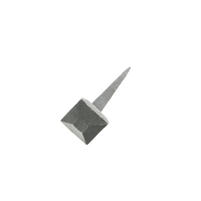 B&Q -  Square Head Iron Nails 3/4" X 3" Beeswax