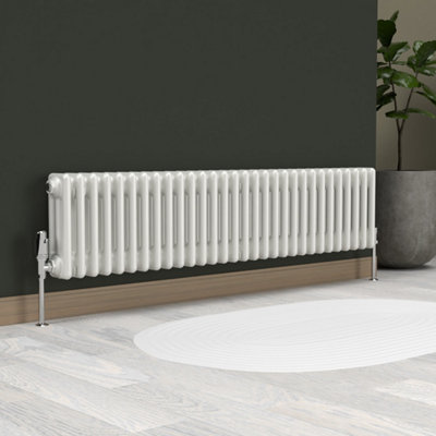 B&Q -  White Horizontal 3 Column Traditional Radiator 300mm (H) X 1370mm (W)
