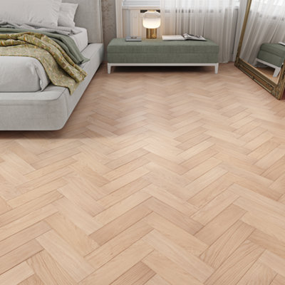 B&Q -  Cavendish Herringbone OakUnfinished Engineered Wood80 X 300 X 10/30.96M2