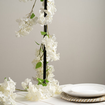Scottish Everlastings Ltd. Scottish Everlastings Artificial 193Cm Trailing White Hydrangea Garland from B&Q