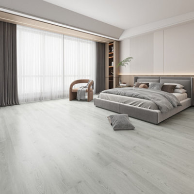B&Q -  Laminate Flooring Planks Floorboard Planks Waterproof Solid Planks Light Grey 122 X 20Cm 1.47 M²