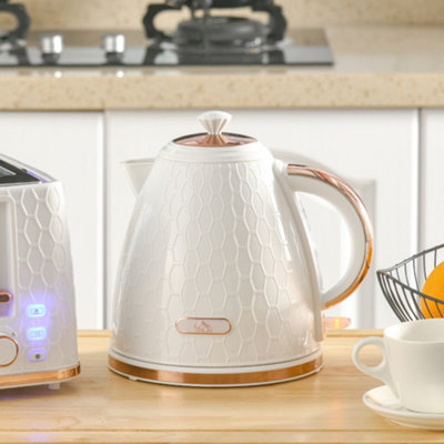 Homcom Electric Kettle, Fast Boil, 1.7L, 3Kw, Swivel, Auto Shut-Off, Cream