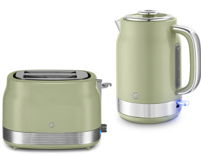 Swan Retro Revive Green 1.7L 3Kw Jug Kettle And 2-Slice Toaster Matching Kitchen Set from B&Q