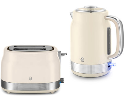 Swan Retro Revive Chantilly Cream 1.7L 3Kw Jug Kettle & 2-Slice Toaster Matching Set from B&Q