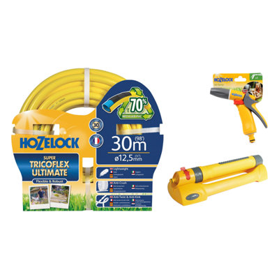 Hozelock Ultimate 30M Hose PipeHozelock Oscillating Sprinkler Pro 200M & Jet Spray Gun 2674 Bundle Set from B&Q