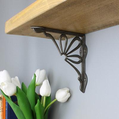 OakcraftsPair Of Antique Cast Iron Daisy Shelf Brackets 150mm X 150mm from B&Q