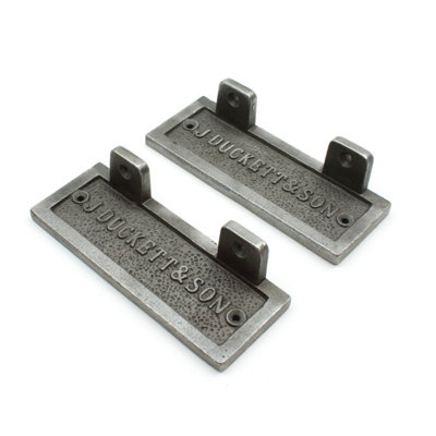 OakcraftsAntique Cast Iron J Duckett & Son Alcove Brackets from B&Q