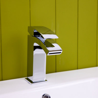Flode Boras Mono Basin Mixer Tap Chrome from B&Q