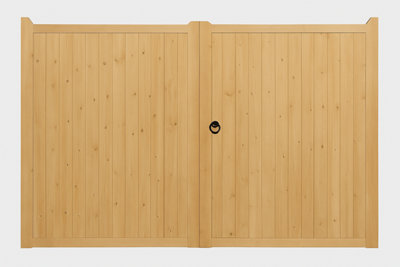 MD Carpentry Workshop LTD Double Wooden Driveway Garden Gates Flat Top Tongue & Groove Timber Design from B&Q