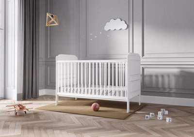 VICULII Walter Baby Cot Bed White Only