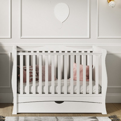 VICULII Gilbert Cot Bed White With Drawer And Mattress