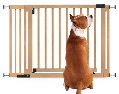 Bettacare Wooden Elegance Dog GateNatural115Cm123CmPressure Fit Pet Gate73Cm Extra Wide DoorwayEasy Installation from B&Q