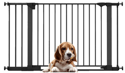 Bettacare Safestep Dog GateBlack131Cm138CmExtra Low Walkthough81Cm Extra Wide DoorwayExtra Wide Pet Gate from B&Q