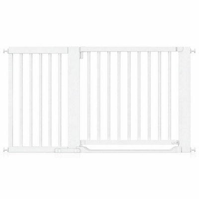 Safetots Wooden Heritage Flat Step GateWhite145Cm153Cm from B&Q