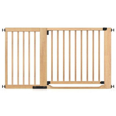 Safetots Wooden Heritage Flat Step GateNatural145Cm153Cm from B&Q