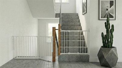 Safetots Solution For Up And Down StaircasesWhiteMulti PanelsUp To 154CmAndScrew Fit Gate67Cm105.5Cm from B&Q