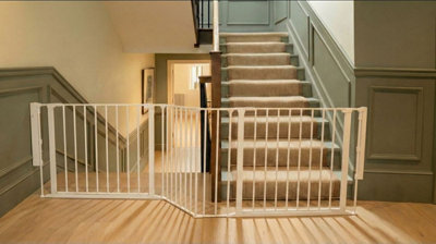 Safetots Two Door Multi Panel Solution For Up And Down StaircasesWhite174Cm Of LengthIncludes 2 Door Opening Panels from B&Q